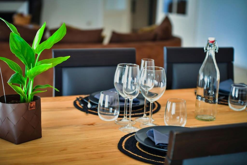 Grand Appartement De Haut Standing En Centre-Ville 蒙吕松 外观 照片