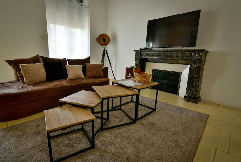 Grand Appartement De Haut Standing En Centre-Ville 蒙吕松 外观 照片