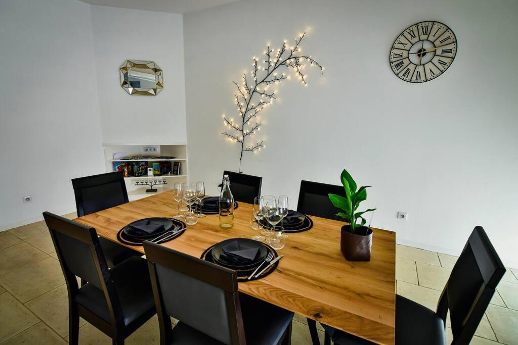 Grand Appartement De Haut Standing En Centre-Ville 蒙吕松 外观 照片