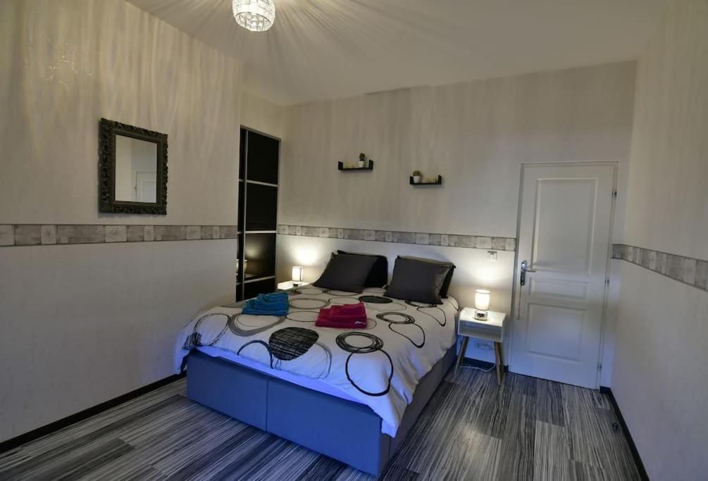 Grand Appartement De Haut Standing En Centre-Ville 蒙吕松 外观 照片